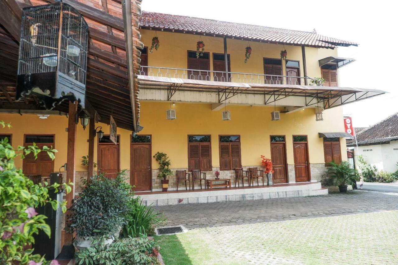 Oyo 405 Wisma Yosoputro Tanjungtirto Exterior foto